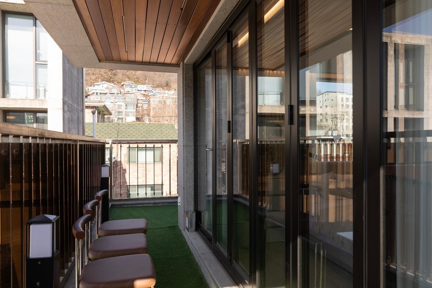 Apartment Hongdae #maru Yeonnam 3 # Cafe Street # Yeontral Park # Comfort # New