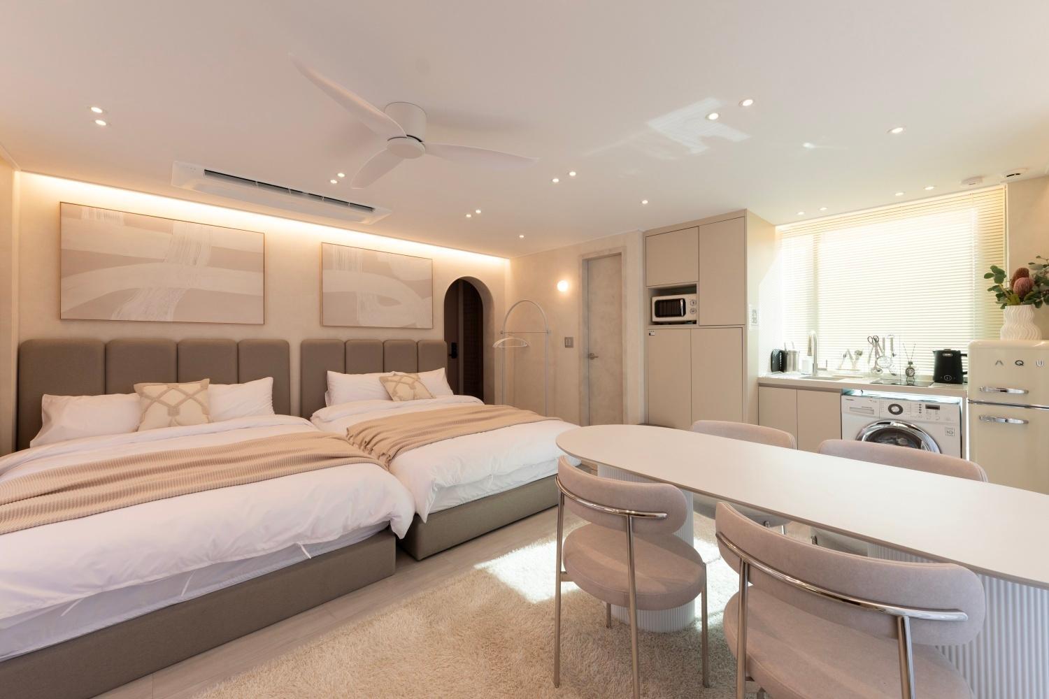 Apartment Hongdae #maru Yeonnam 3 # Cafe Street # Yeontral Park # Comfort # New