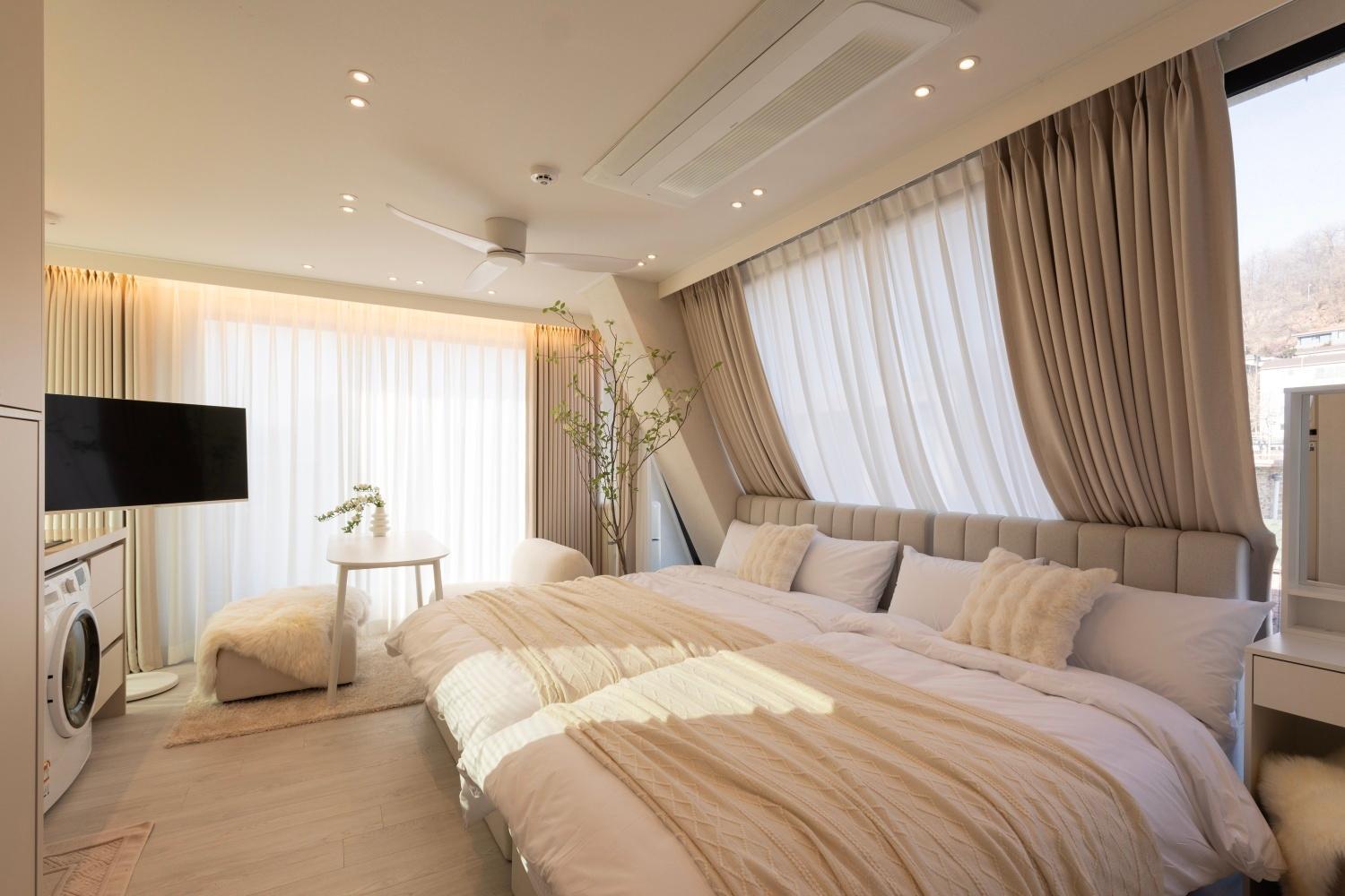 Hongdae #maru Yeonnam 3 # Cafe Street # Yeontral Park # Comfort # New Apartment